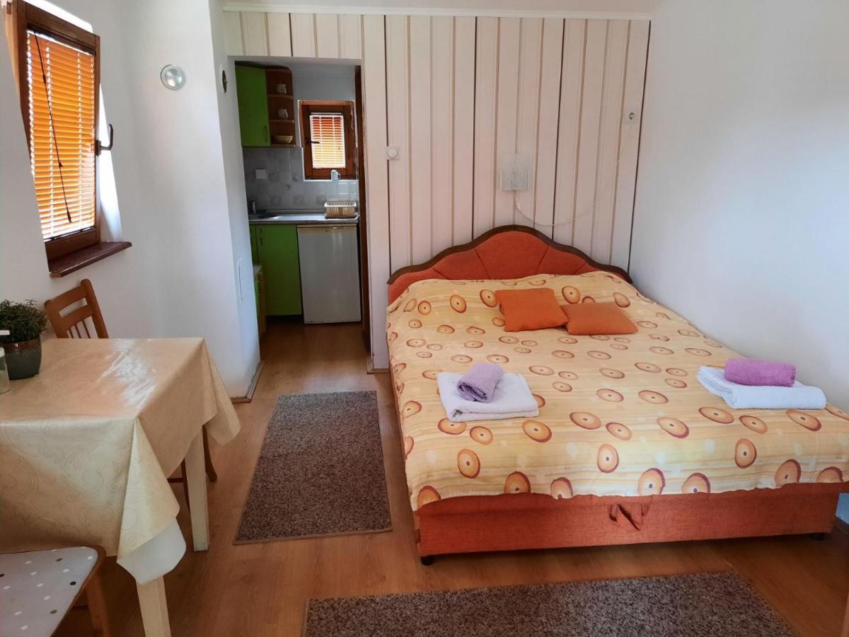 פרוצ'ץ Apartmani Jovanovic מראה חיצוני תמונה